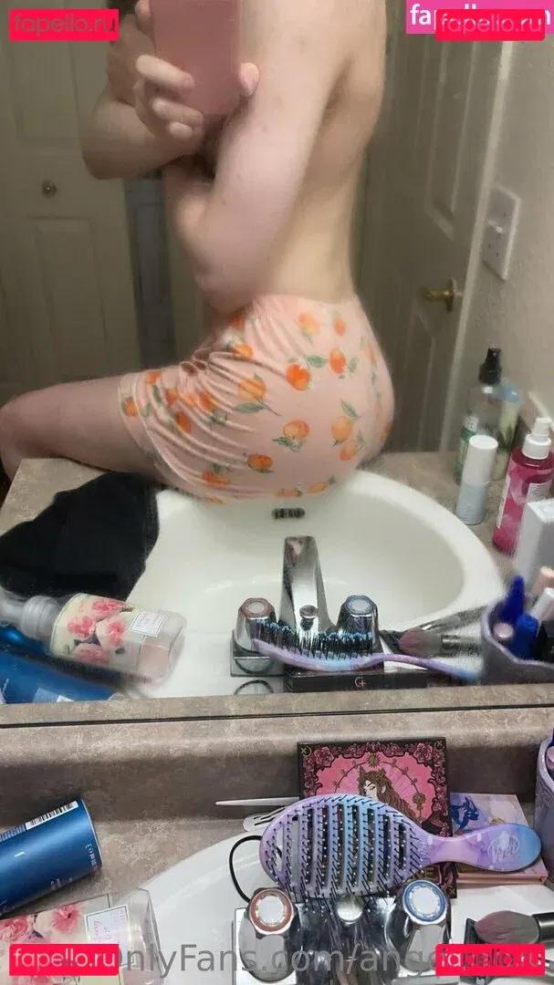 angel.dom Onlyfans Photo Gallery 