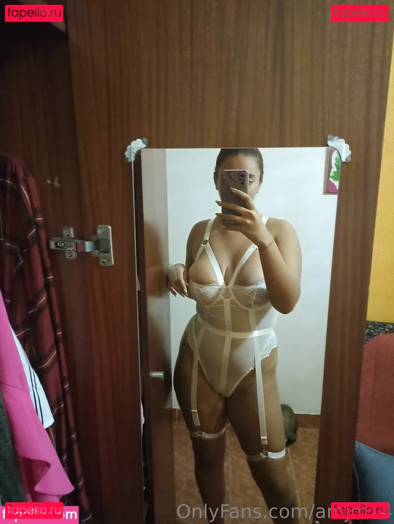 amjm14 Onlyfans Photo Gallery 