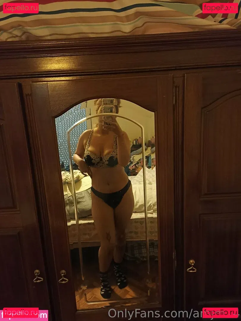 amjm14 Onlyfans Photo Gallery 