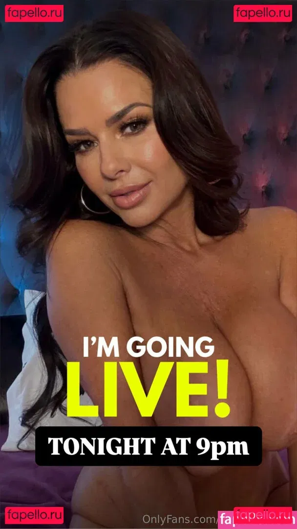 veronicaavluv Onlyfans Photo Gallery 