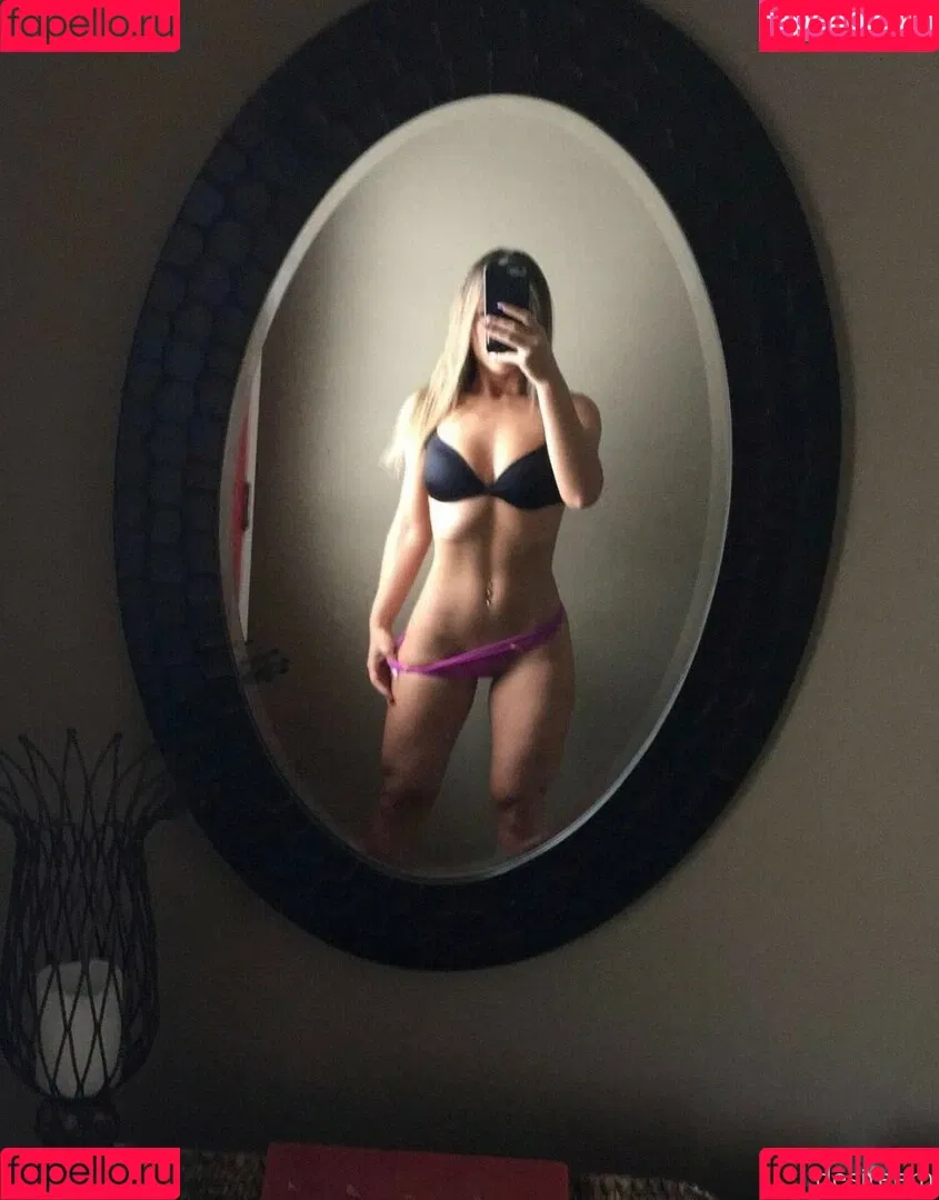 DesireeMcmahon Onlyfans Photo Gallery 