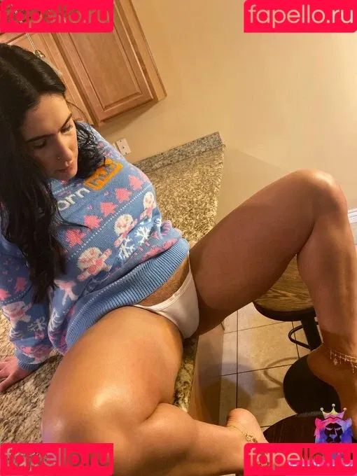 Yiny Leon Onlyfans Photo Gallery 