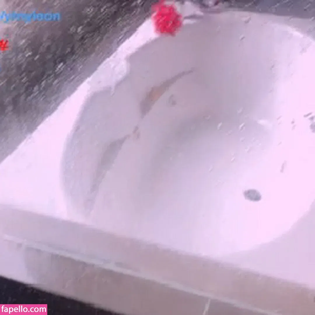 Yiny Leon Onlyfans Photo Gallery 