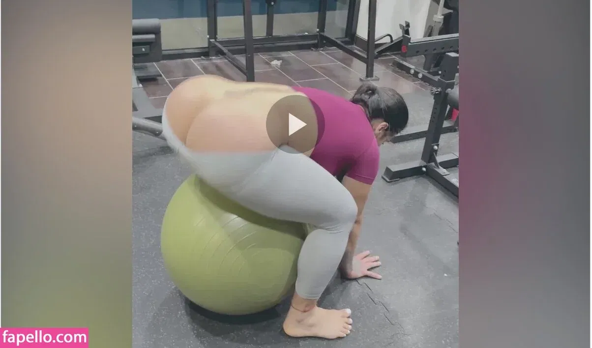 Yiny Leon Onlyfans Photo Gallery 