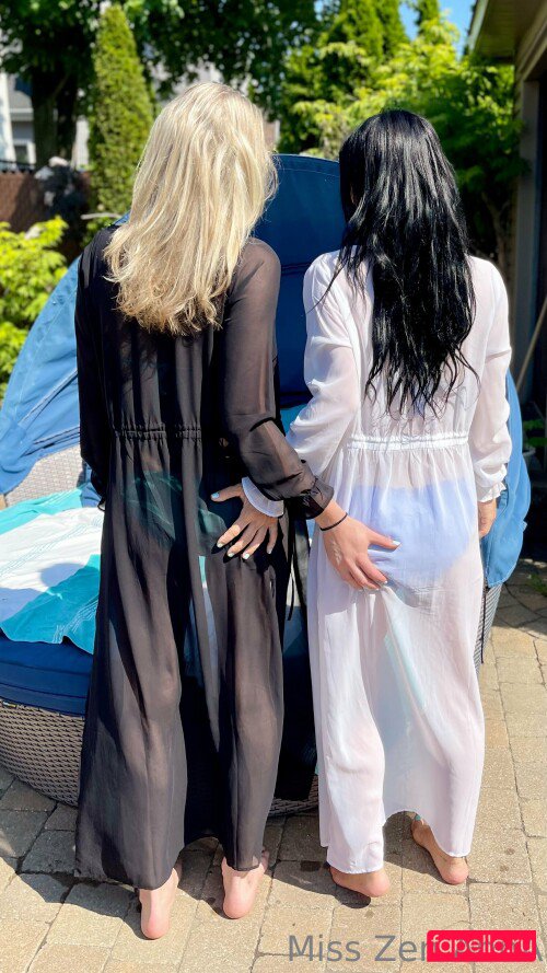 Misszenanna Nude Onlyfans Photo 24