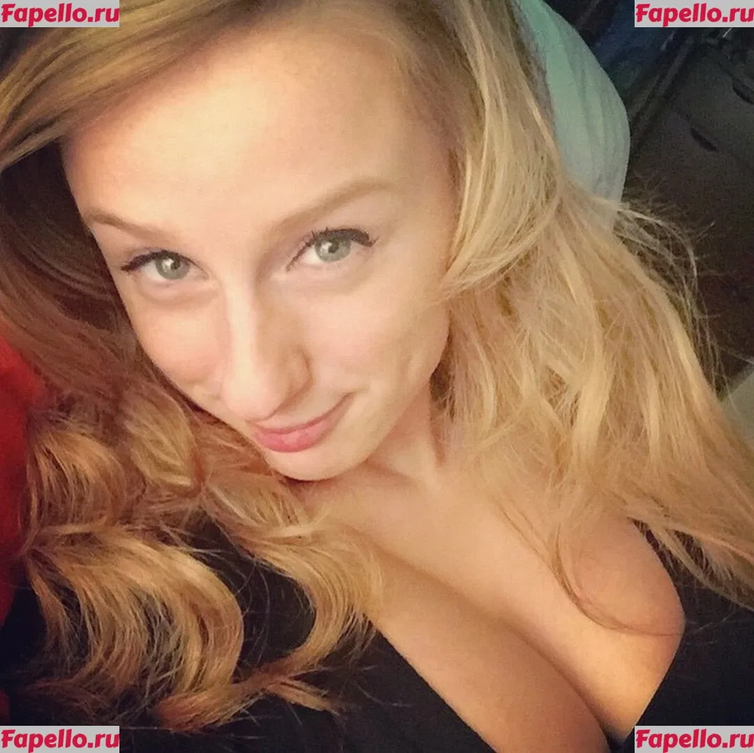 Yillian Onlyfans Photo Gallery 