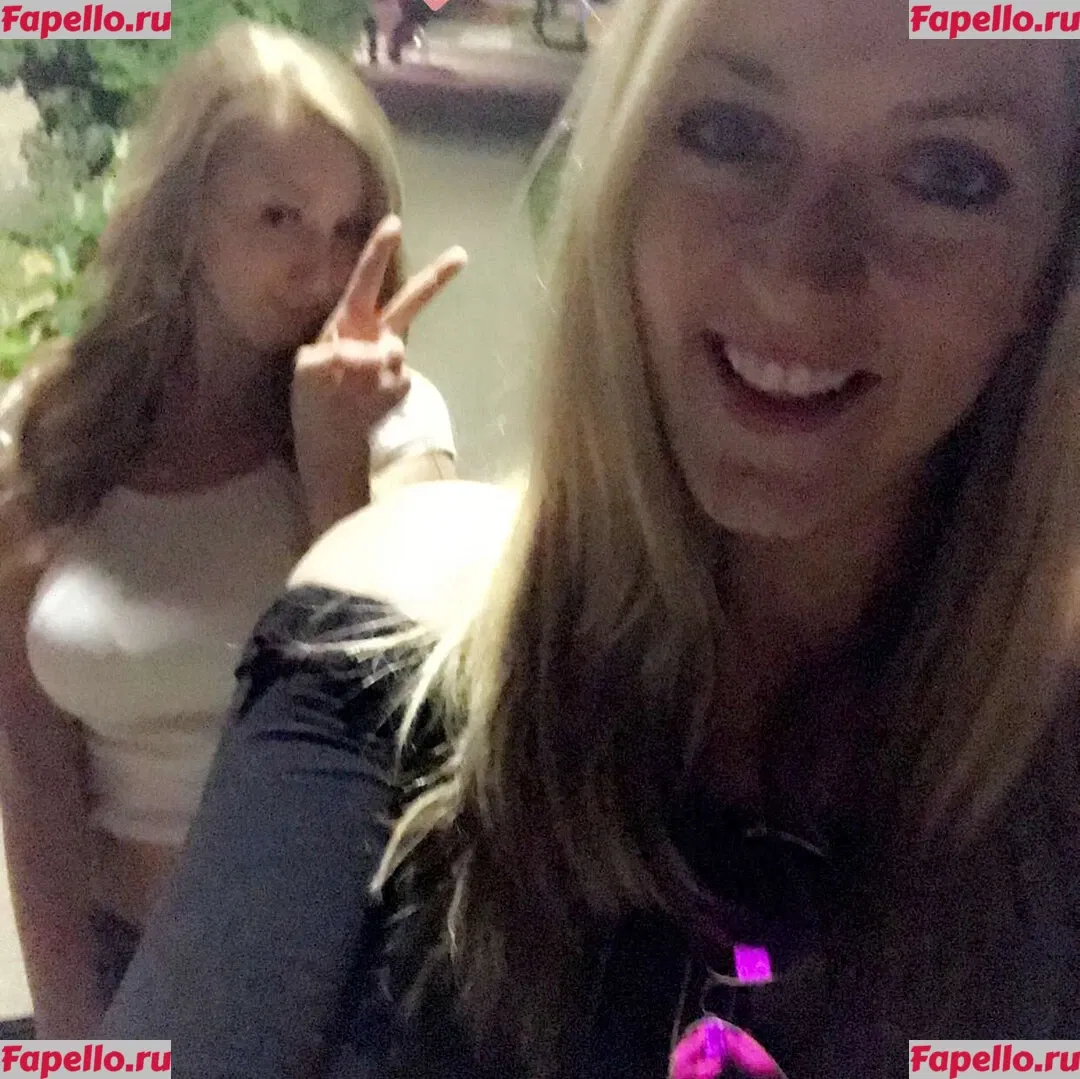 Yillian Onlyfans Photo Gallery 