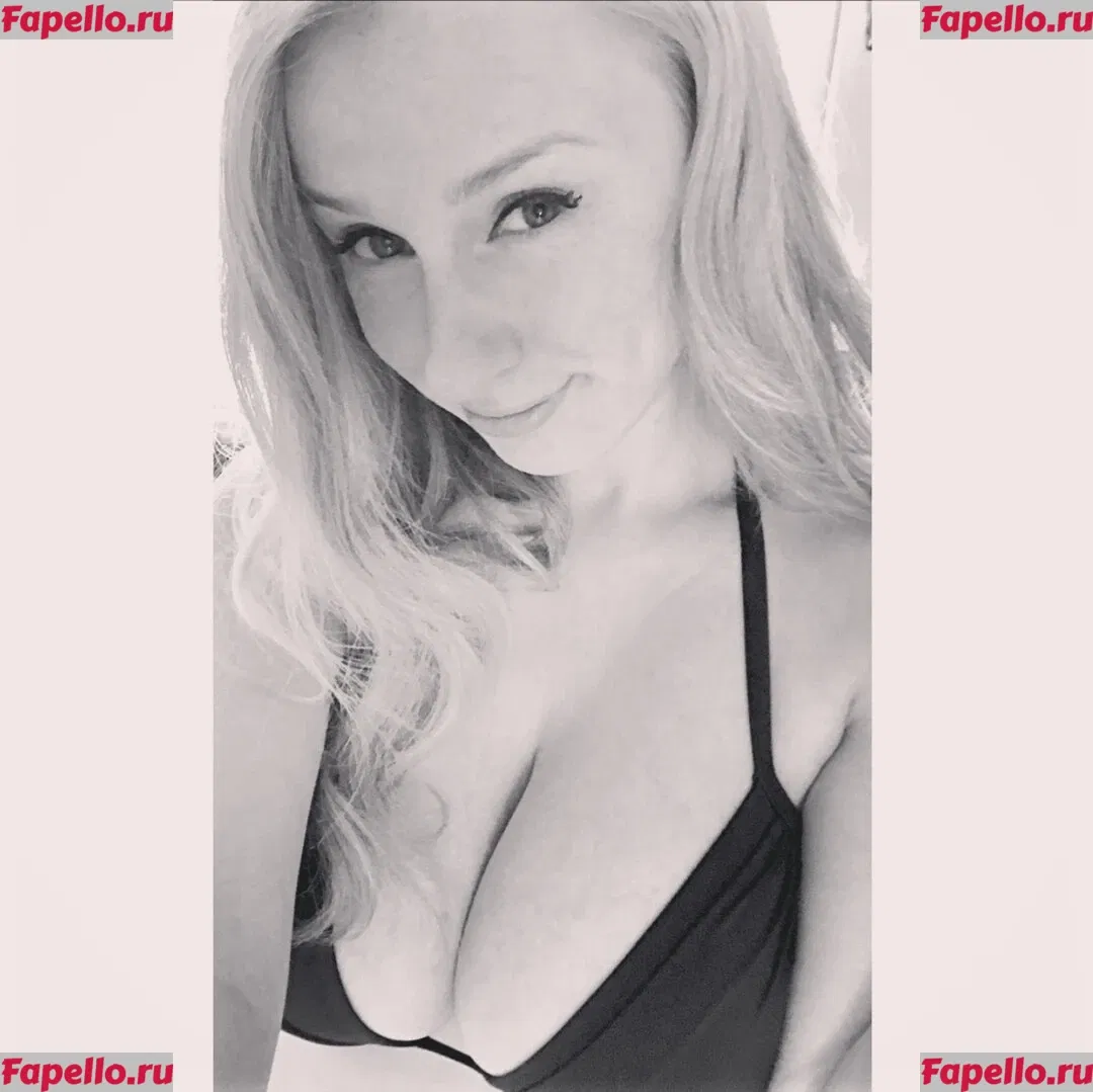 Yillian Onlyfans Photo Gallery 