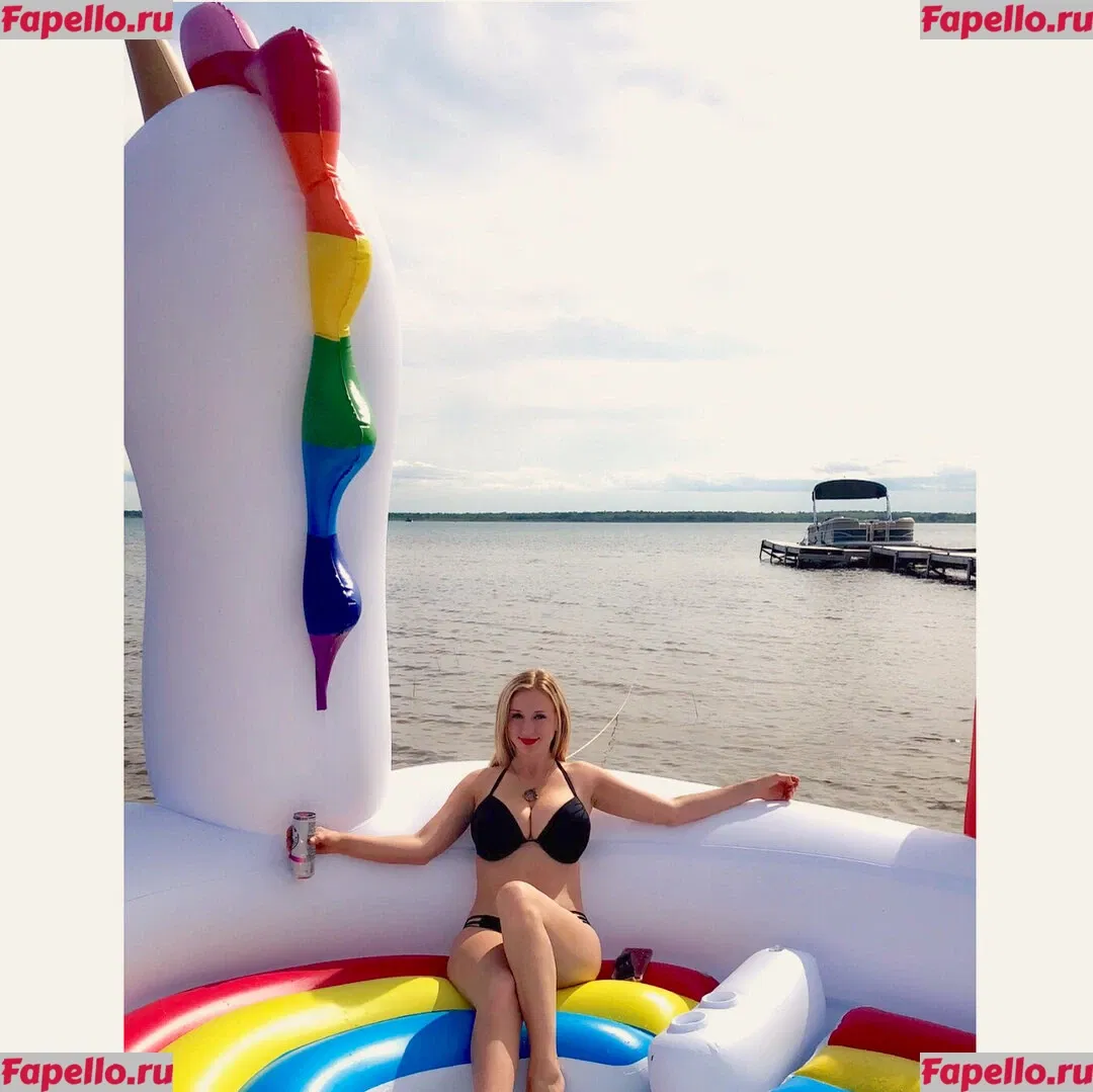 Yillian Onlyfans Photo Gallery 