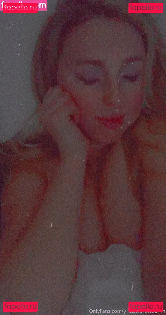 Yillian Onlyfans Photo Gallery 