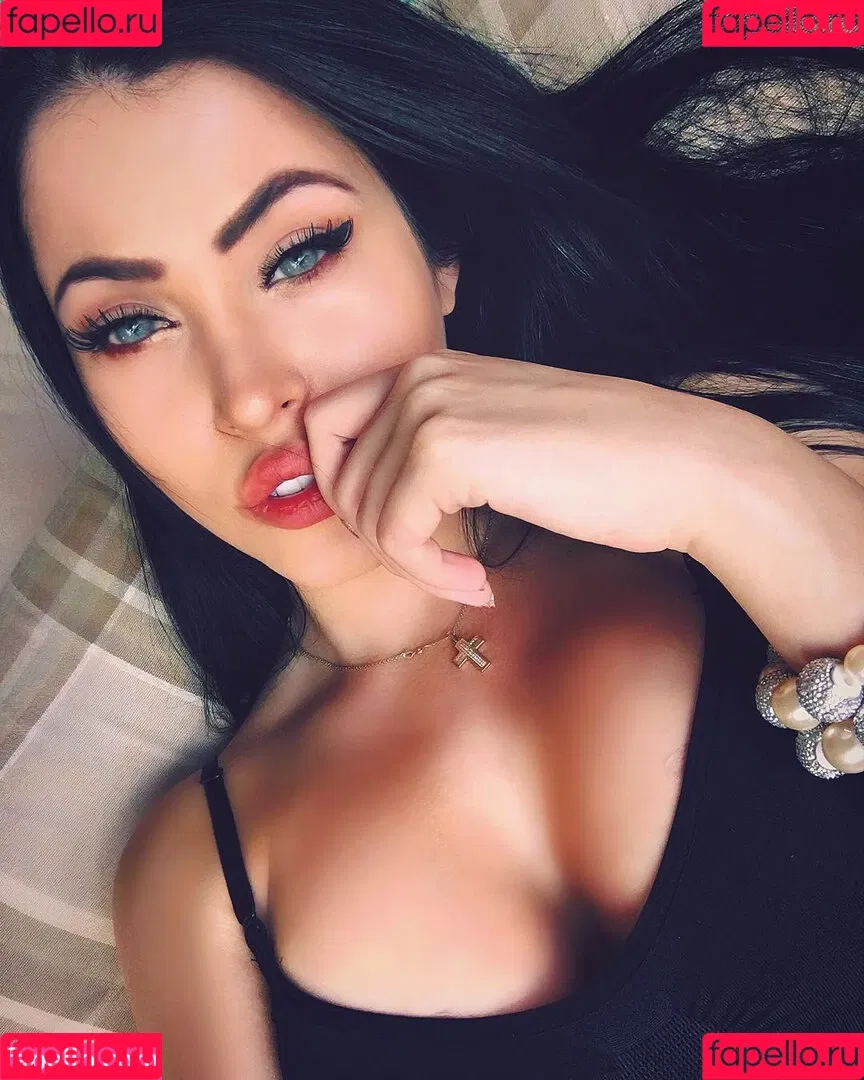 Claudia Alende Onlyfans Photo Gallery 