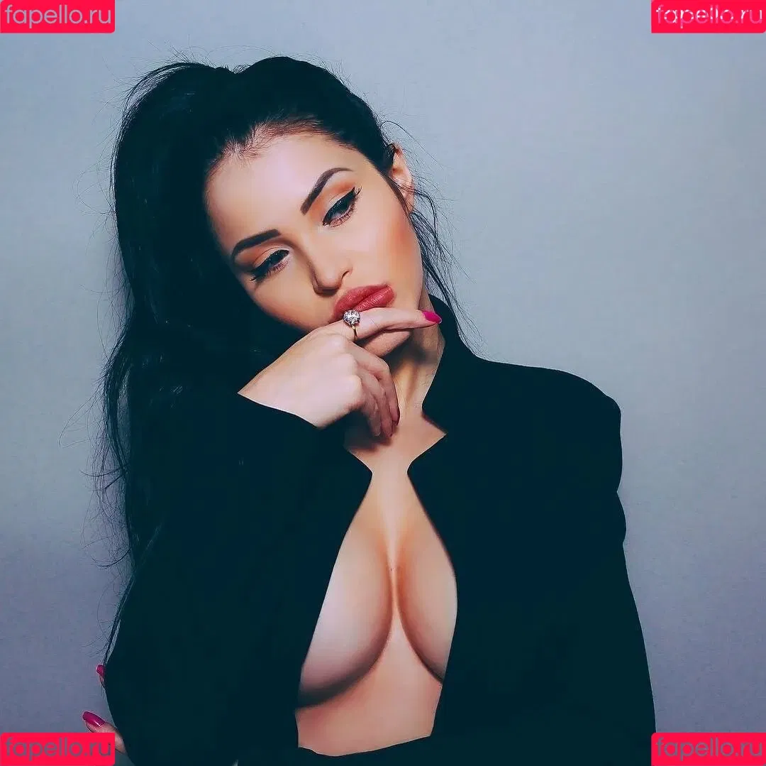 Claudia Alende Onlyfans Photo Gallery 