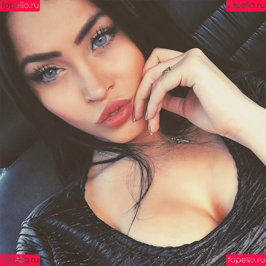 Claudia Alende Onlyfans Photo Gallery 