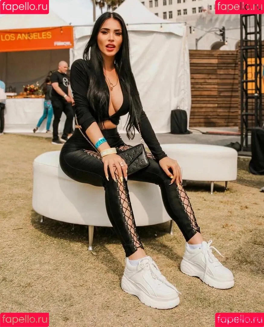 Claudia Alende Onlyfans Photo Gallery 