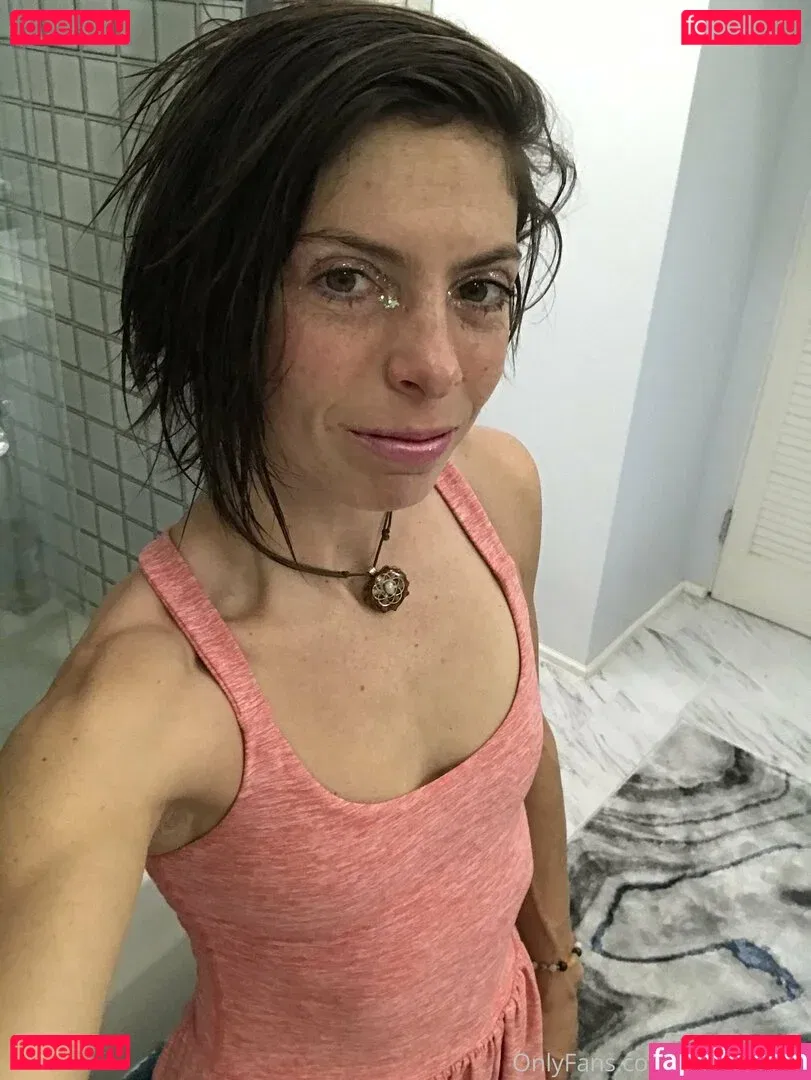 lizbecheeky Onlyfans Photo Gallery 