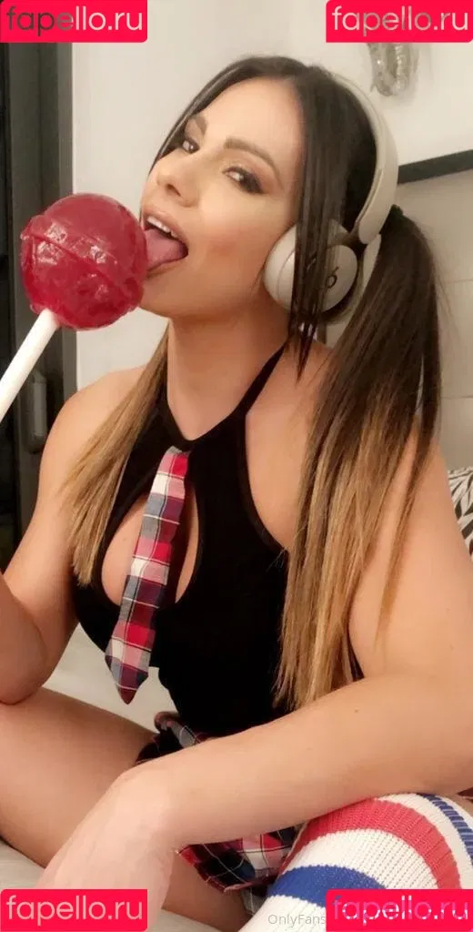 Esperanzagomez Onlyfans Photo Gallery 