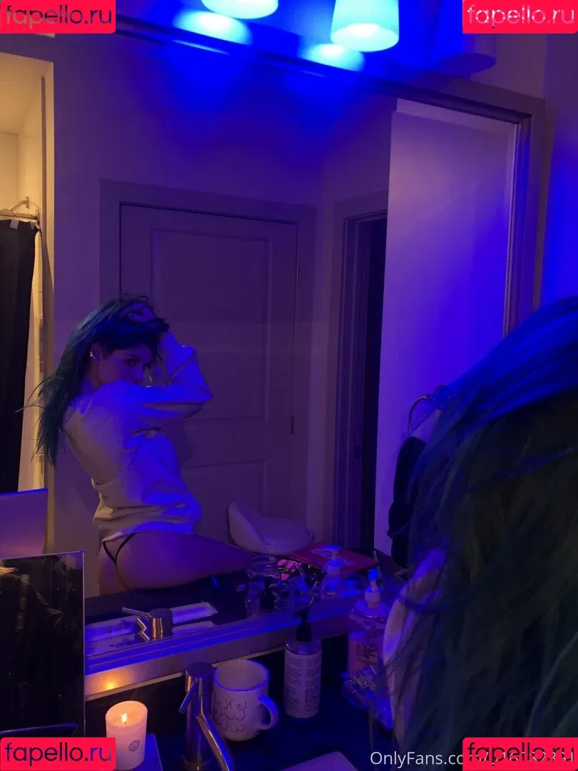 milamondell Onlyfans Photo Gallery 