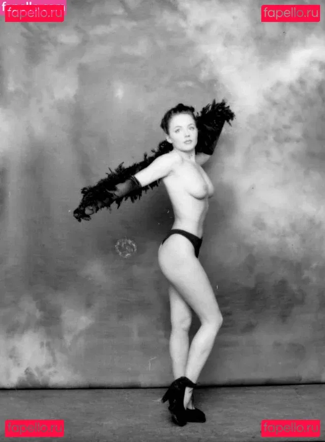 Geri Halliwell Onlyfans Photo Gallery 