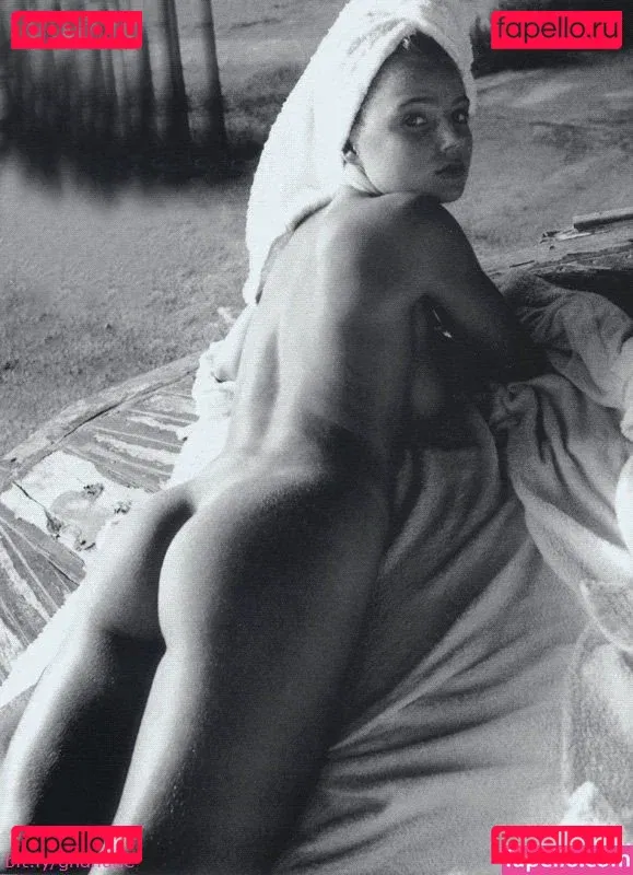 Geri Halliwell Onlyfans Photo Gallery 