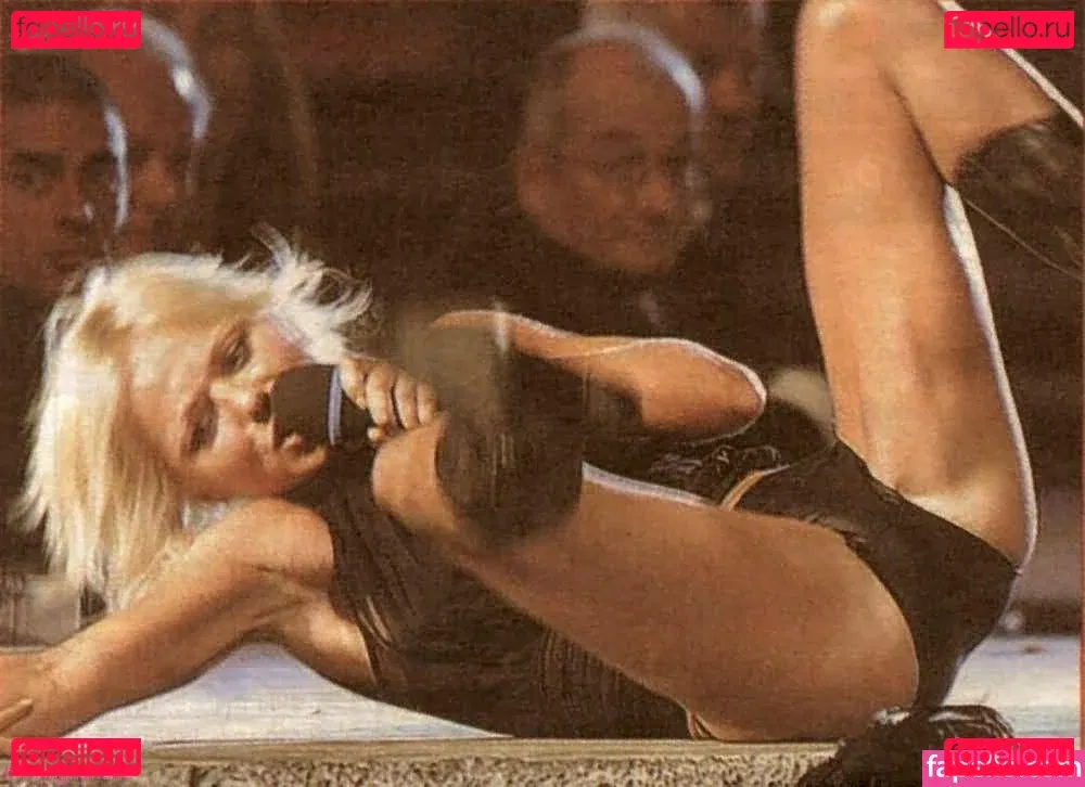 Geri Halliwell Onlyfans Photo Gallery 