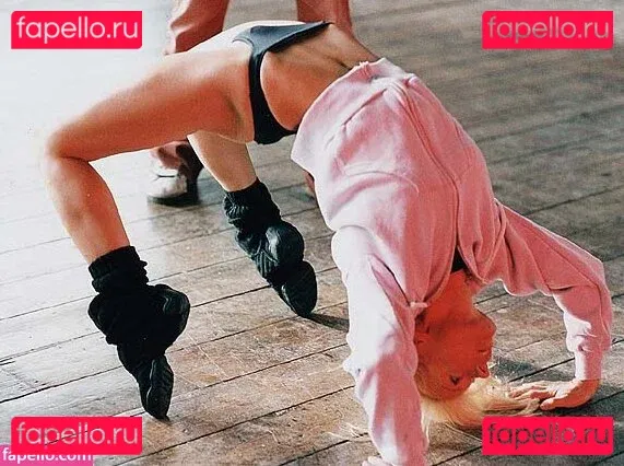 Geri Halliwell Onlyfans Photo Gallery 