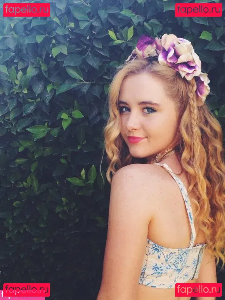 Kathrynton Onlyfans Photo Gallery 