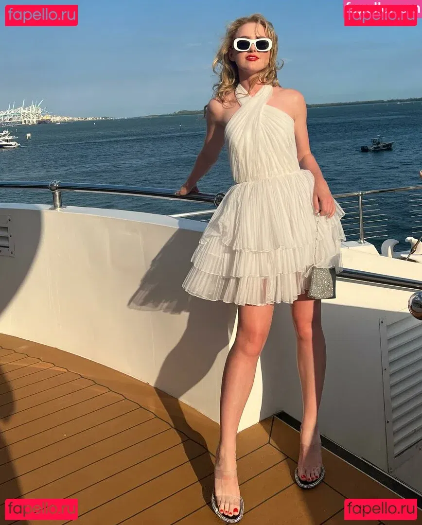 Kathrynton Onlyfans Photo Gallery 