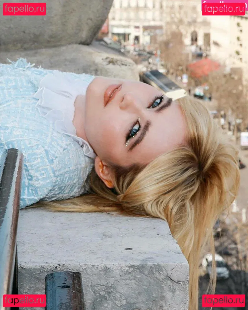 Kathrynton Onlyfans Photo Gallery 