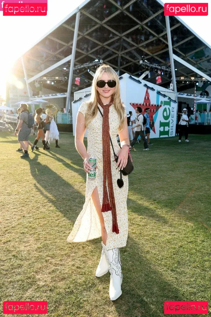 Kathrynton Onlyfans Photo Gallery 