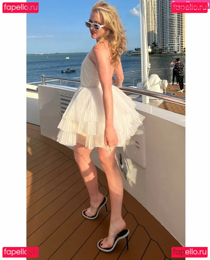 Kathrynton Onlyfans Photo Gallery 