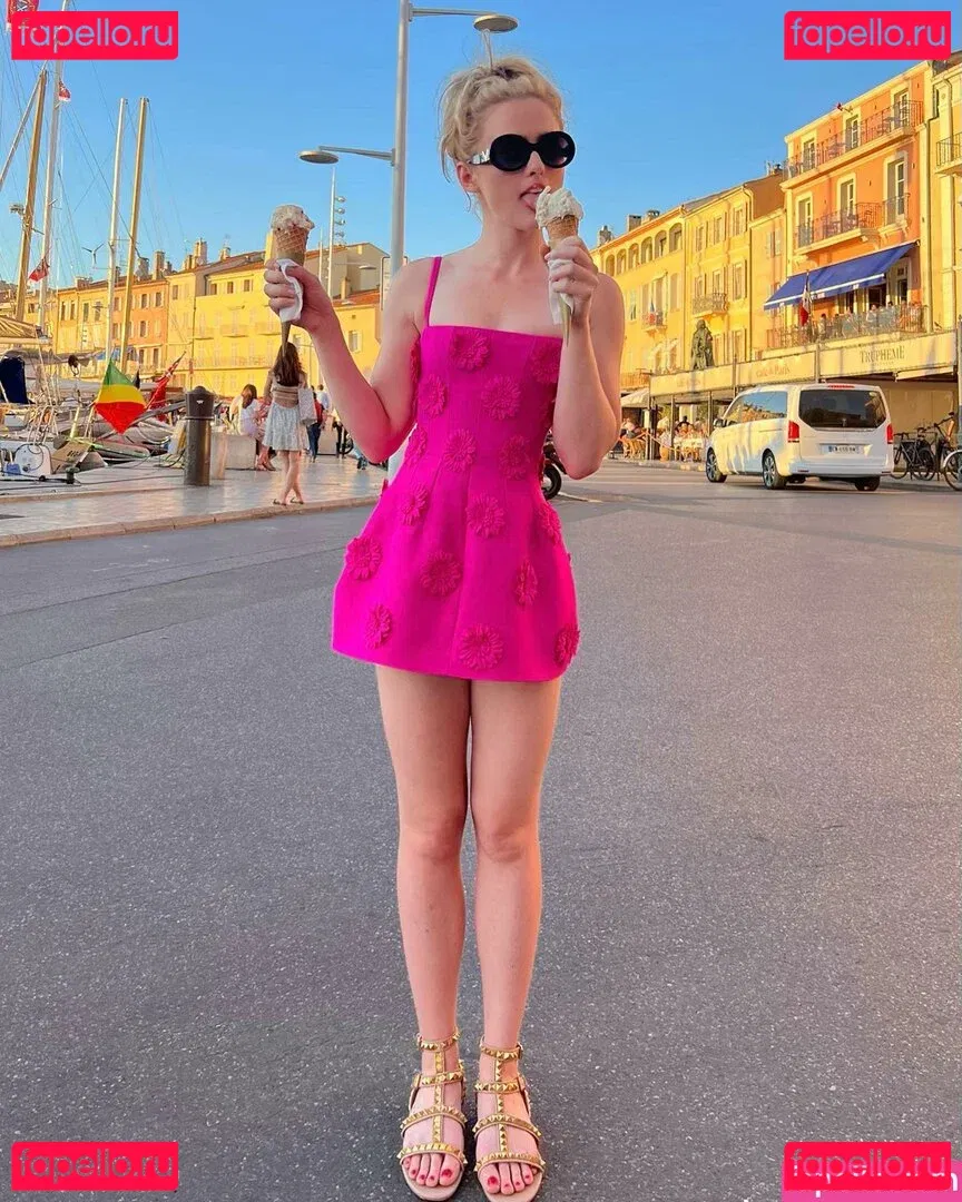 Kathrynton Onlyfans Photo Gallery 