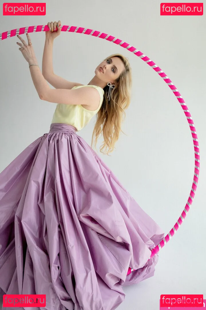 Kathrynton Onlyfans Photo Gallery 