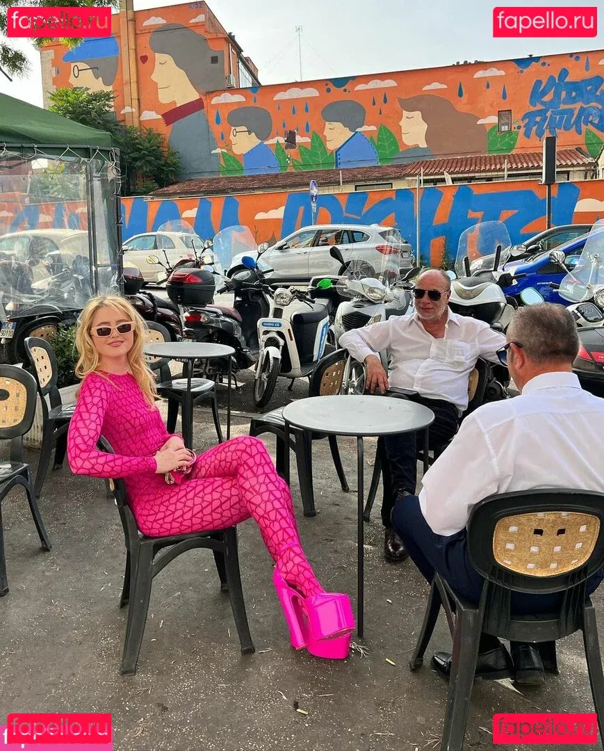 Kathrynton Onlyfans Photo Gallery 