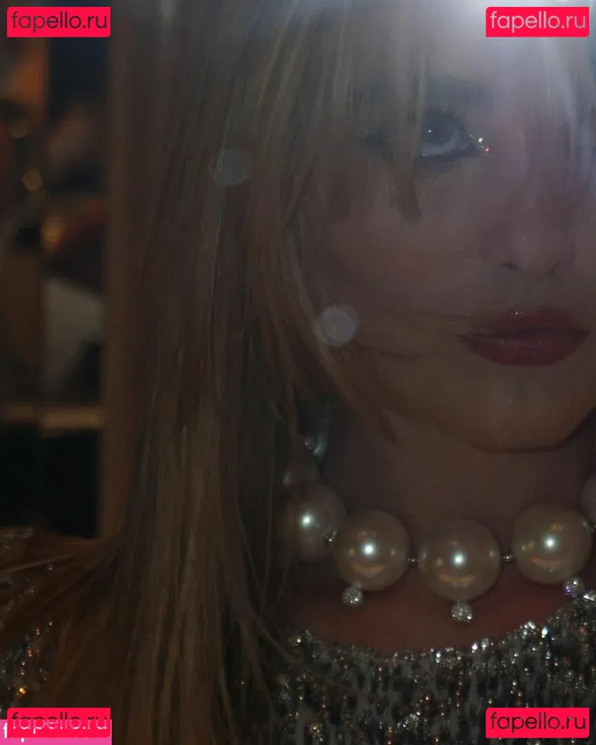 Kathrynton Onlyfans Photo Gallery 