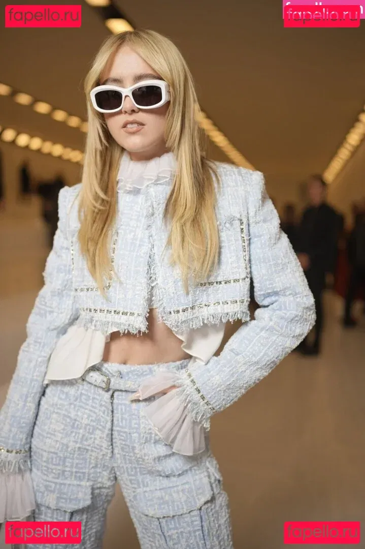 Kathrynton Onlyfans Photo Gallery 