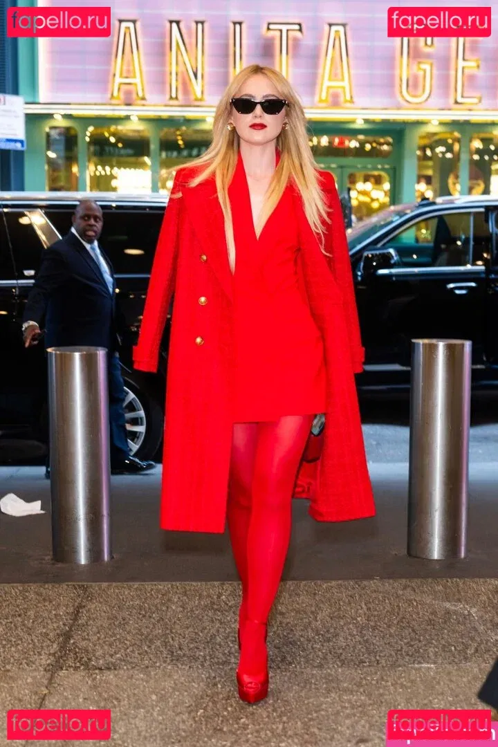 Kathrynton Onlyfans Photo Gallery 