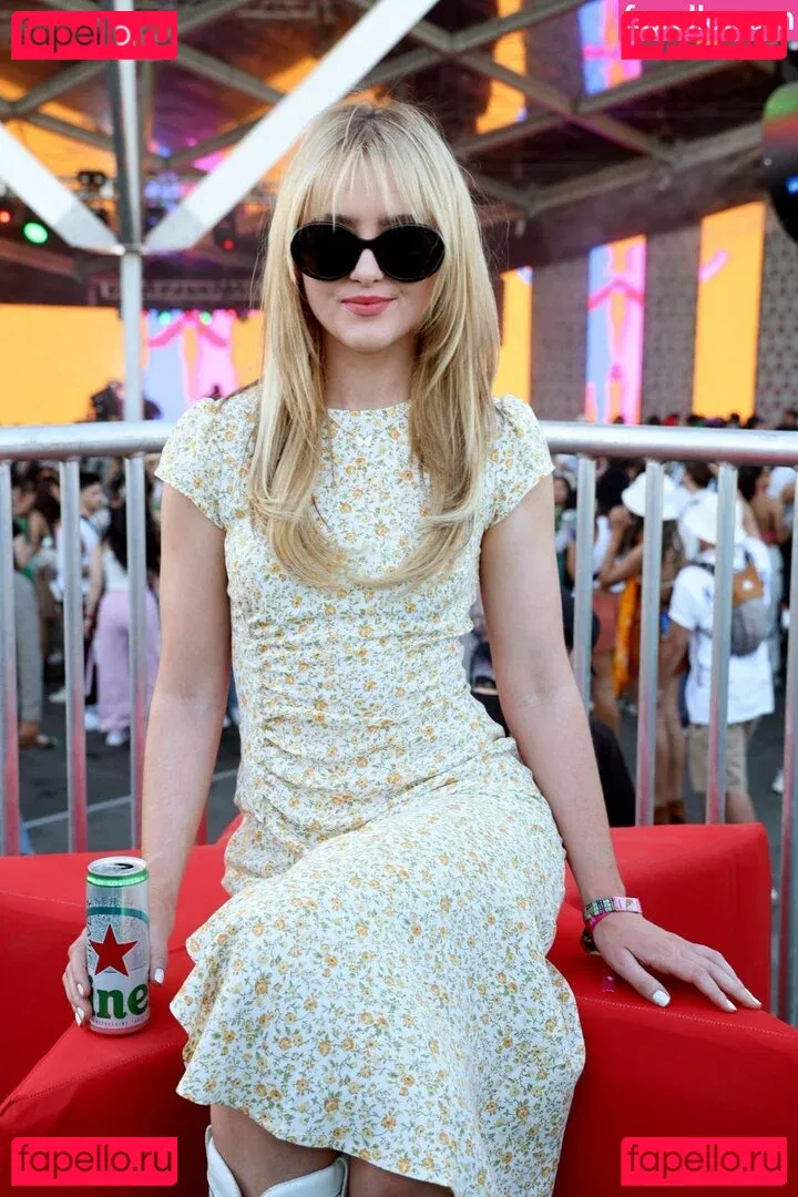 Kathrynton Onlyfans Photo Gallery 