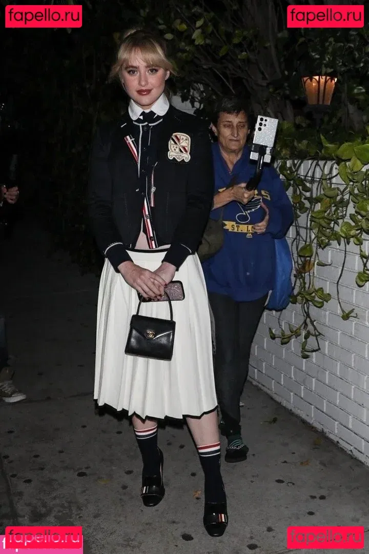 Kathrynton Onlyfans Photo Gallery 