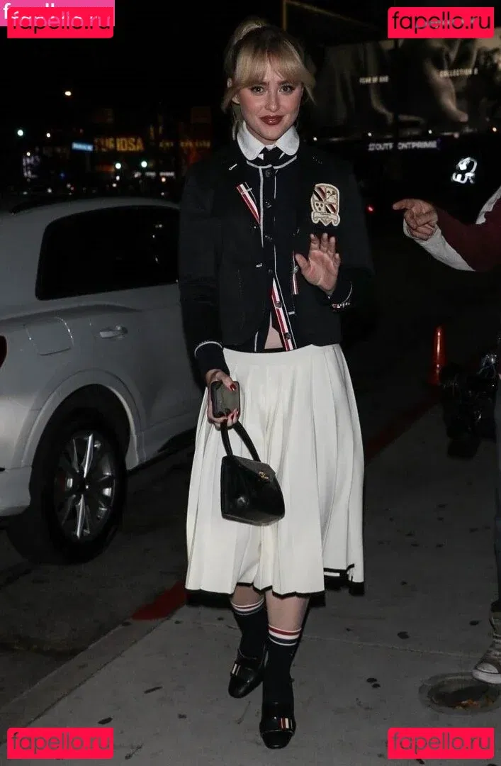 Kathrynton Onlyfans Photo Gallery 