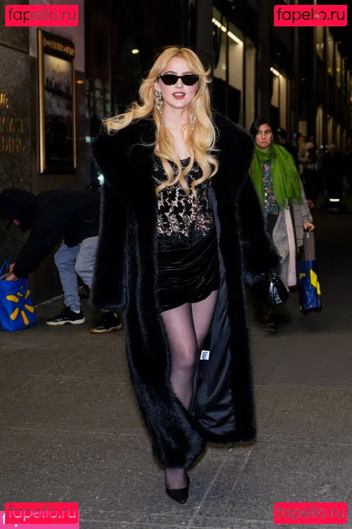 Kathrynton Onlyfans Photo Gallery 