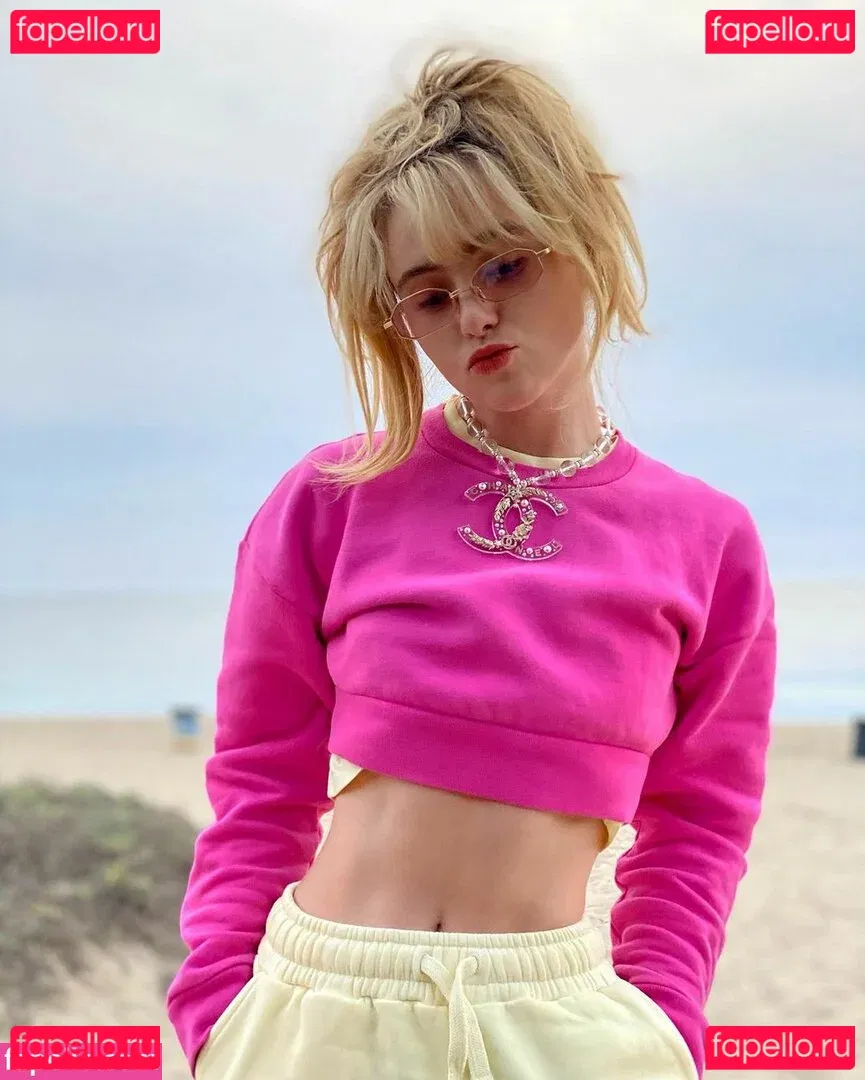 Kathrynton Onlyfans Photo Gallery 