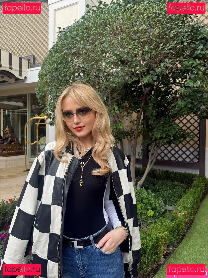 Kathrynton Onlyfans Photo Gallery 