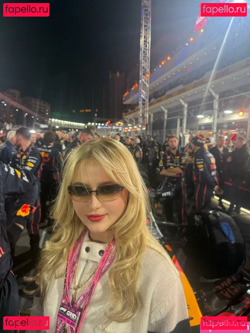 Kathrynton Onlyfans Photo Gallery 