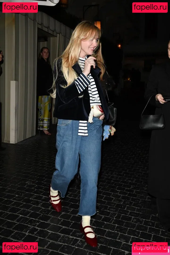 Kathrynton Onlyfans Photo Gallery 