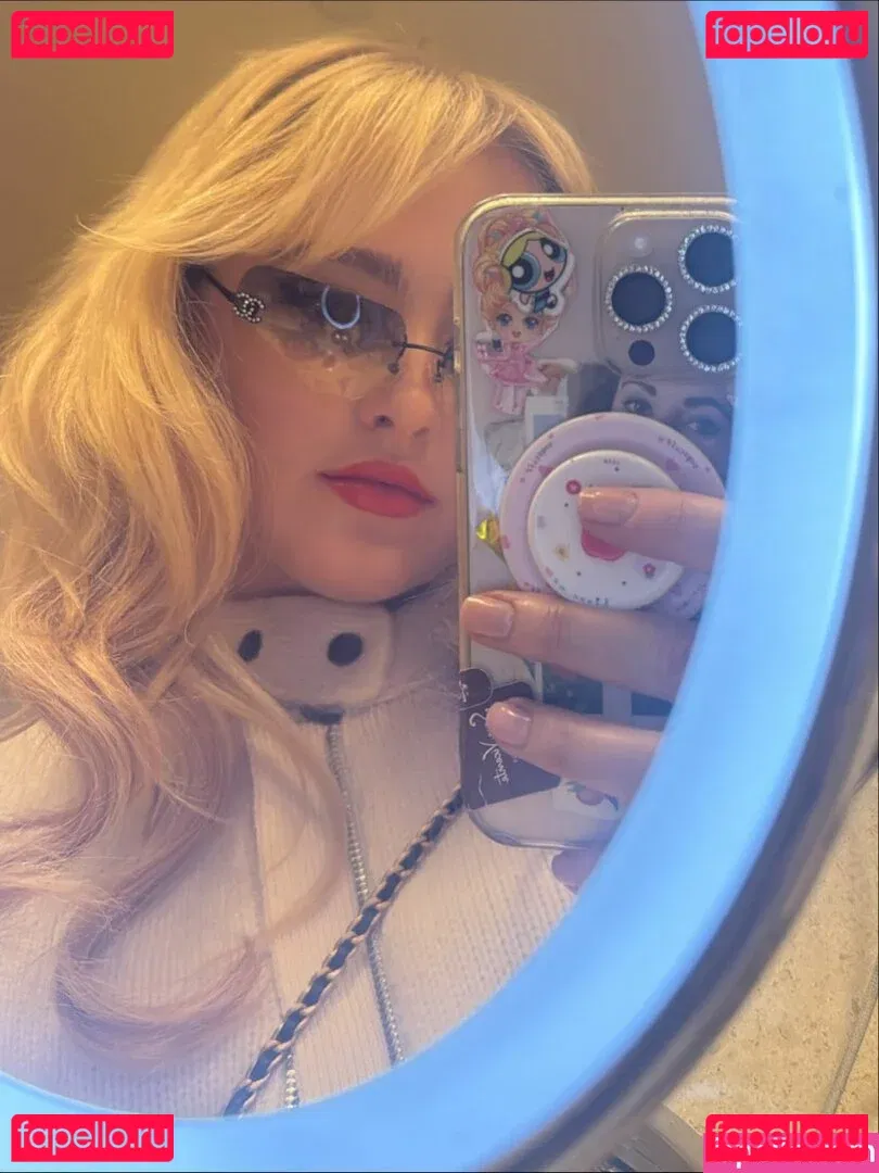 Kathrynton Onlyfans Photo Gallery 