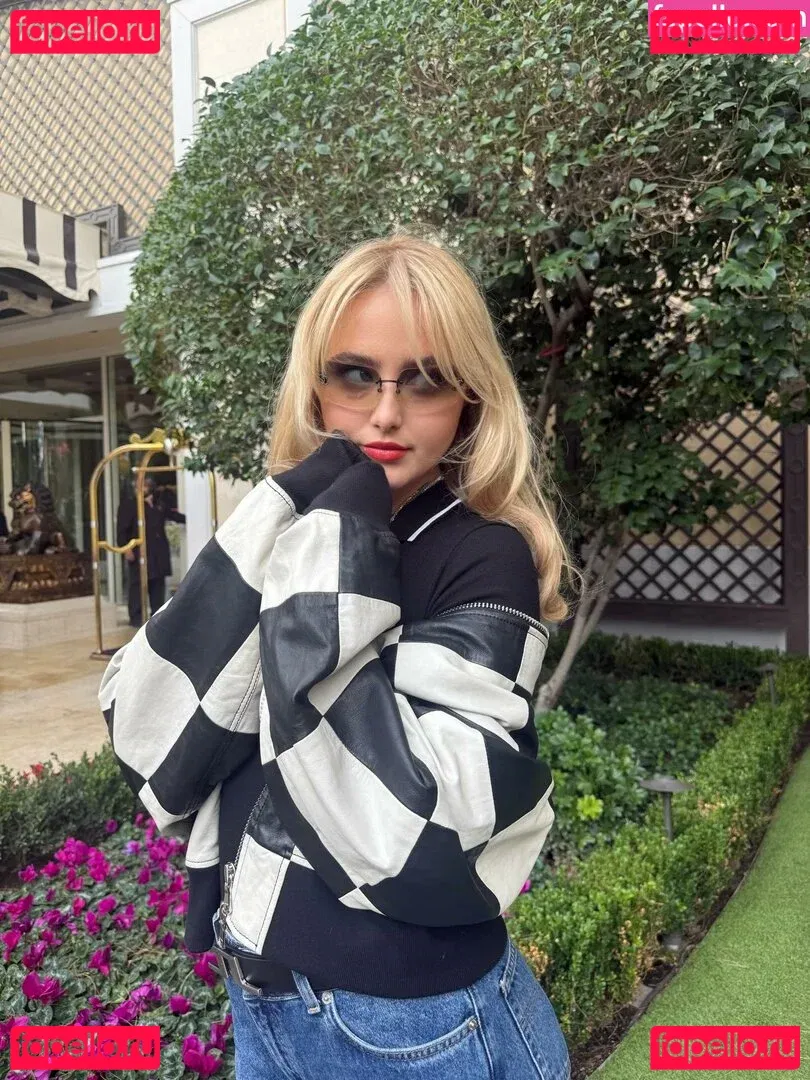 Kathrynton Onlyfans Photo Gallery 