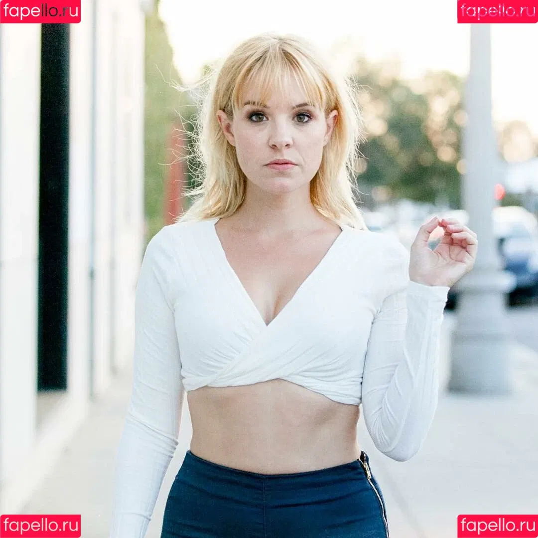 Brea Grant Onlyfans Photo Gallery 