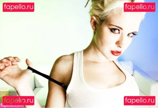 Brea Grant Onlyfans Photo Gallery 