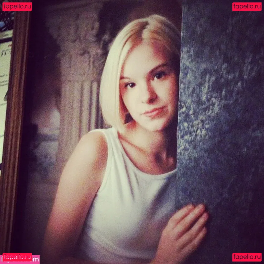 Brea Grant Onlyfans Photo Gallery 