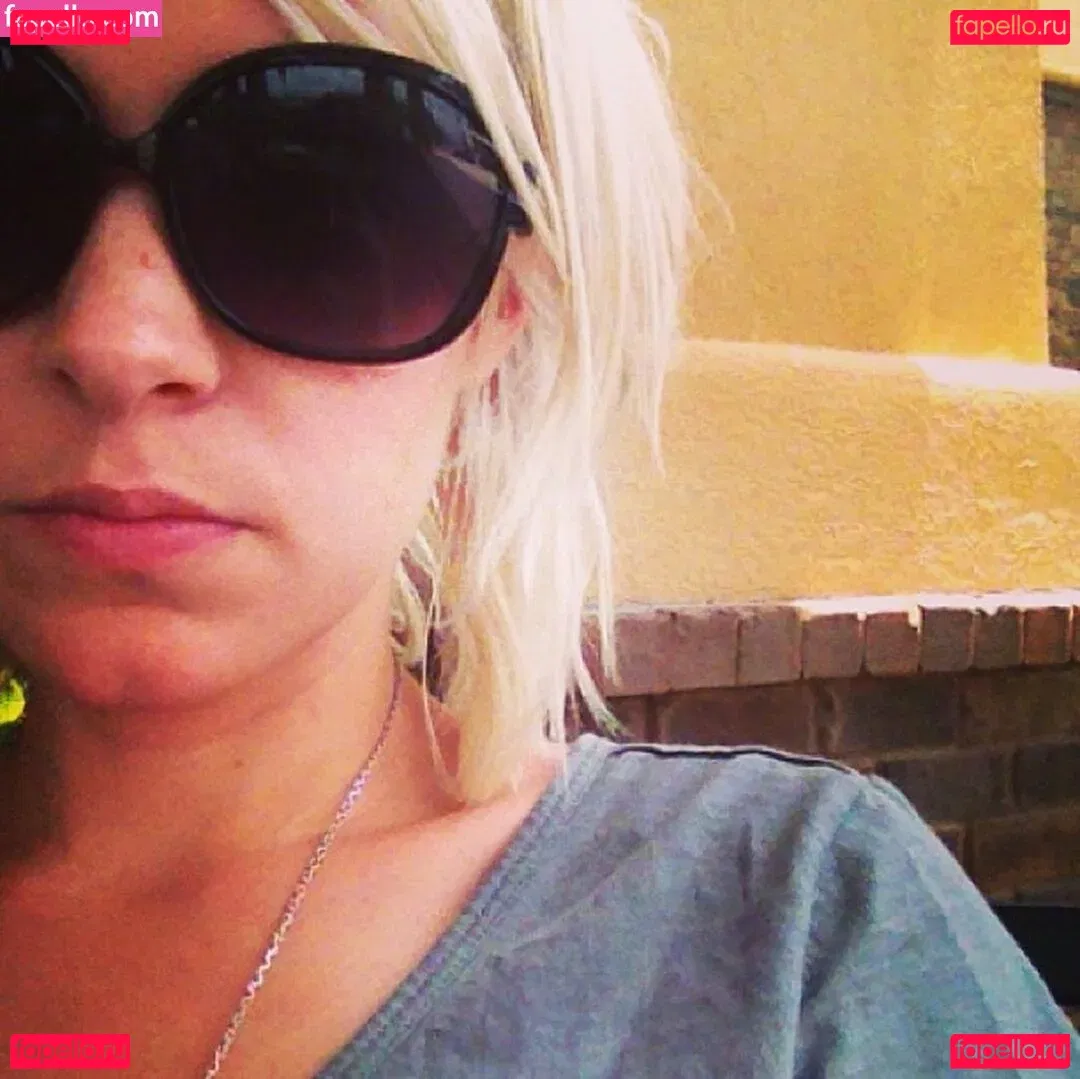 Brea Grant Onlyfans Photo Gallery 